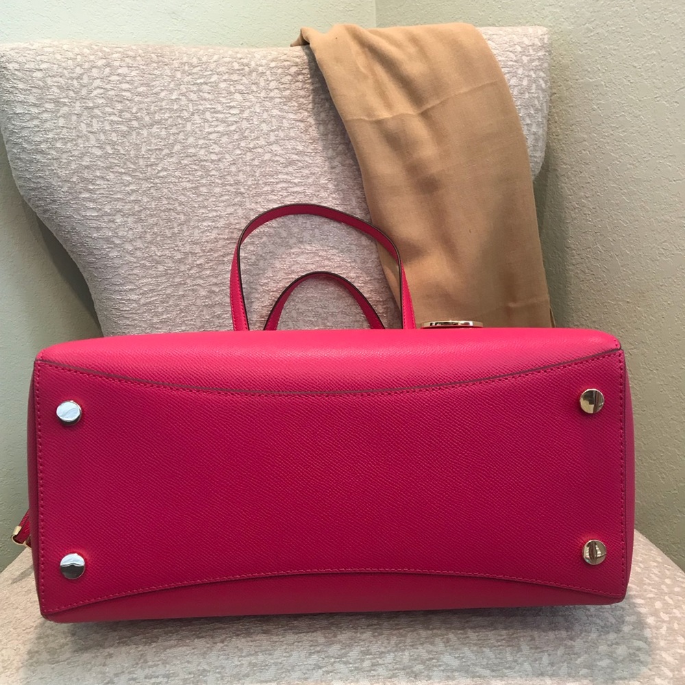 IN USE FOR SUMMER Michael Kors Voyager leather - Picture 2 of 8